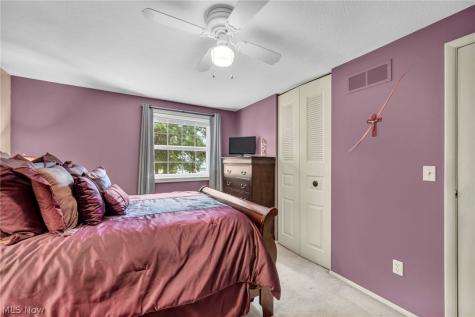 624 Perkins Circle Brunswick OH 44212