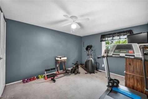 624 Perkins Circle Brunswick OH 44212