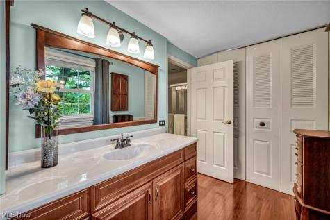 624 Perkins Circle Brunswick OH 44212