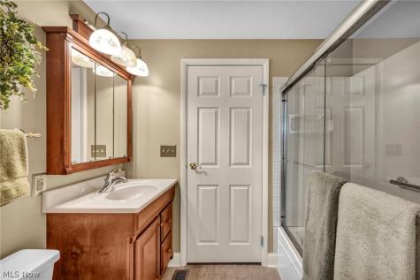 624 Perkins Circle Brunswick OH 44212