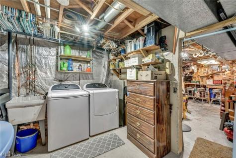 624 Perkins Circle Brunswick OH 44212