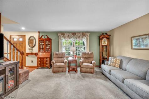 624 Perkins Circle Brunswick OH 44212