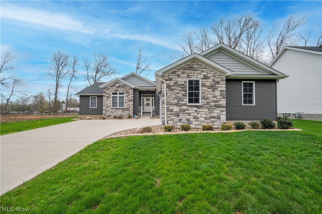 95 Muirfield Drive SE Warren OH 44484
