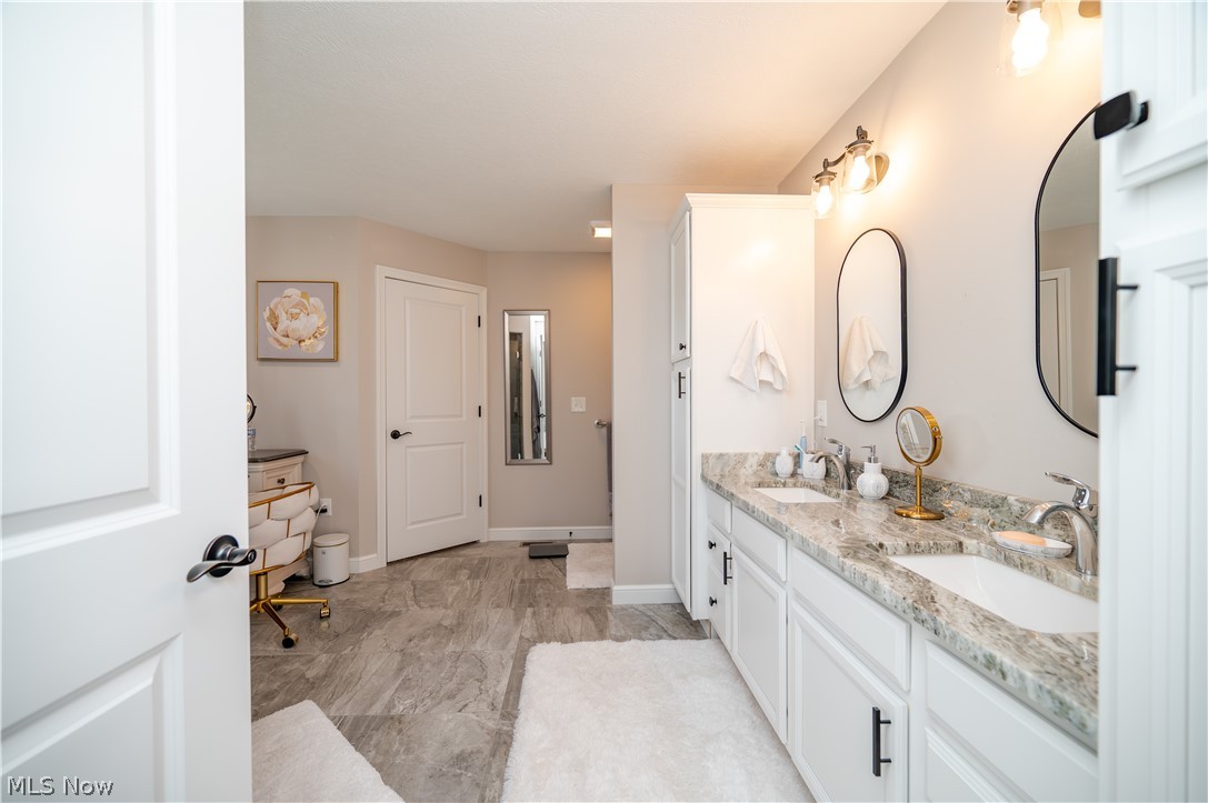 95 Muirfield Drive SE Warren OH 44484