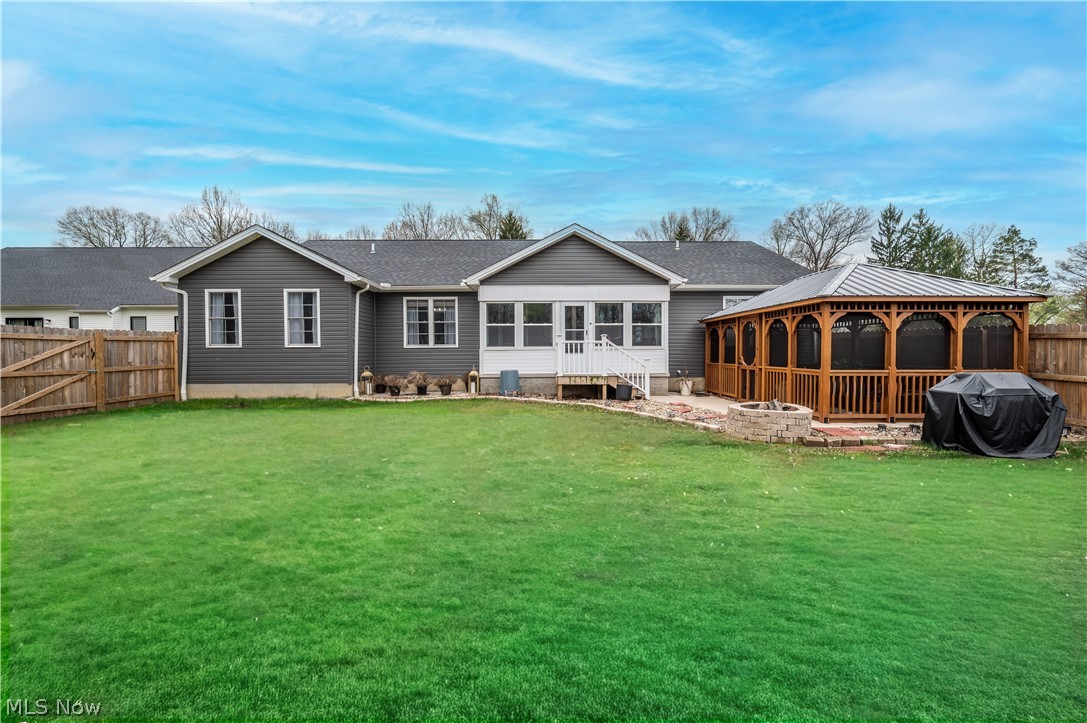 95 Muirfield Drive SE Warren OH 44484