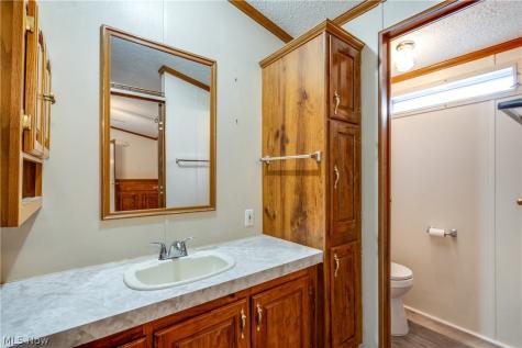 18592 Edwards Road Doylestown OH 44230