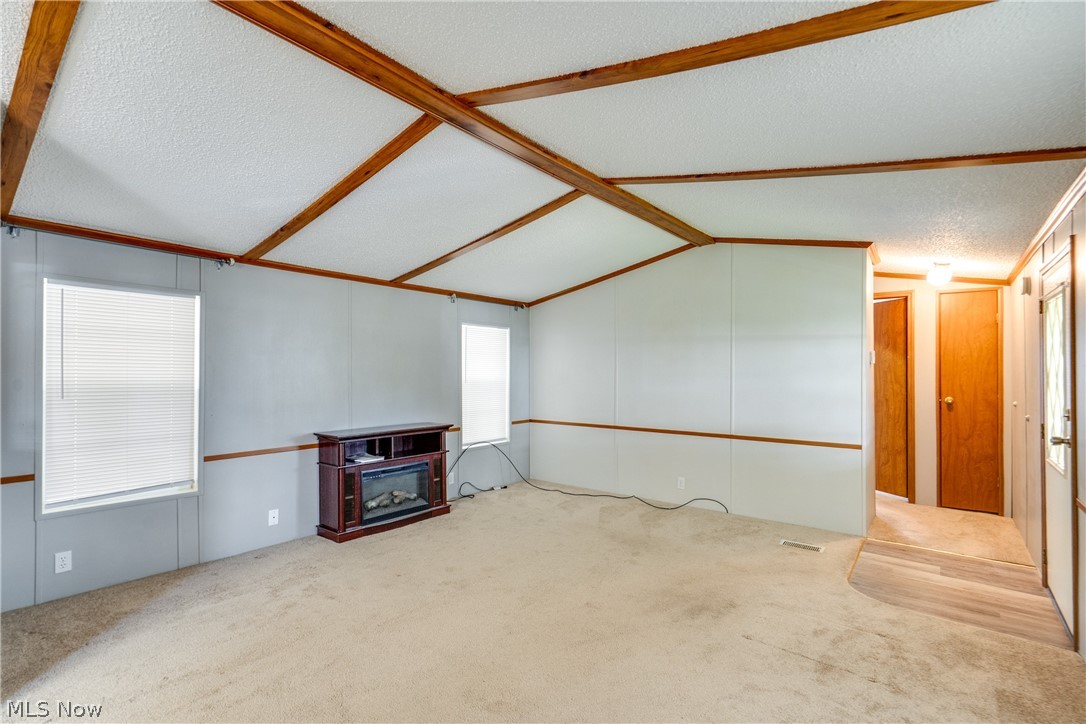18592 Edwards Road Doylestown OH 44230