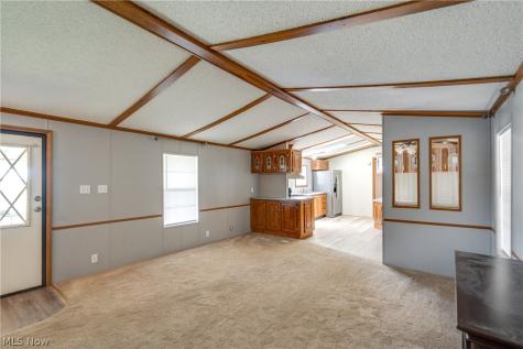18592 Edwards Road Doylestown OH 44230