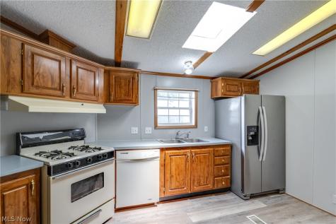 18592 Edwards Road Doylestown OH 44230