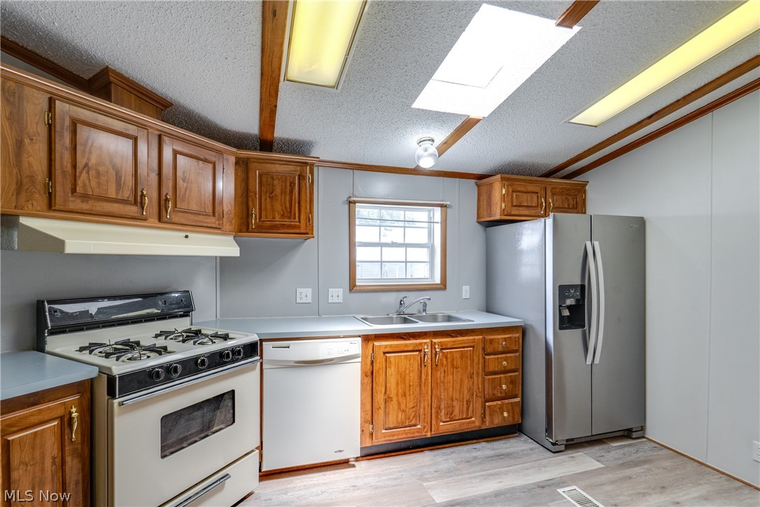 18592 Edwards Road Doylestown OH 44230