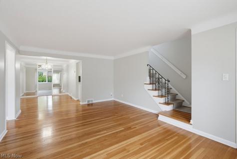 4154 Stonehaven Road South Euclid OH 44121