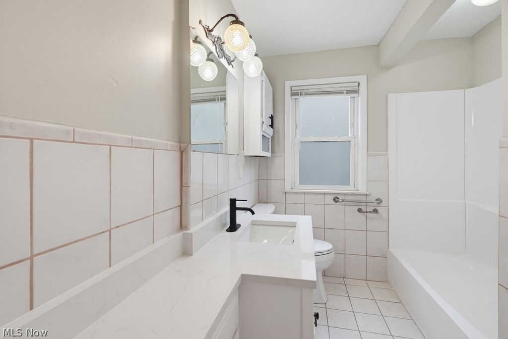 4154 Stonehaven Road South Euclid OH 44121