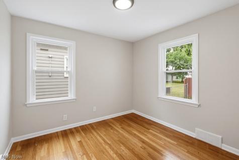 4154 Stonehaven Road South Euclid OH 44121
