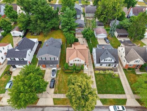 4154 Stonehaven Road South Euclid OH 44121