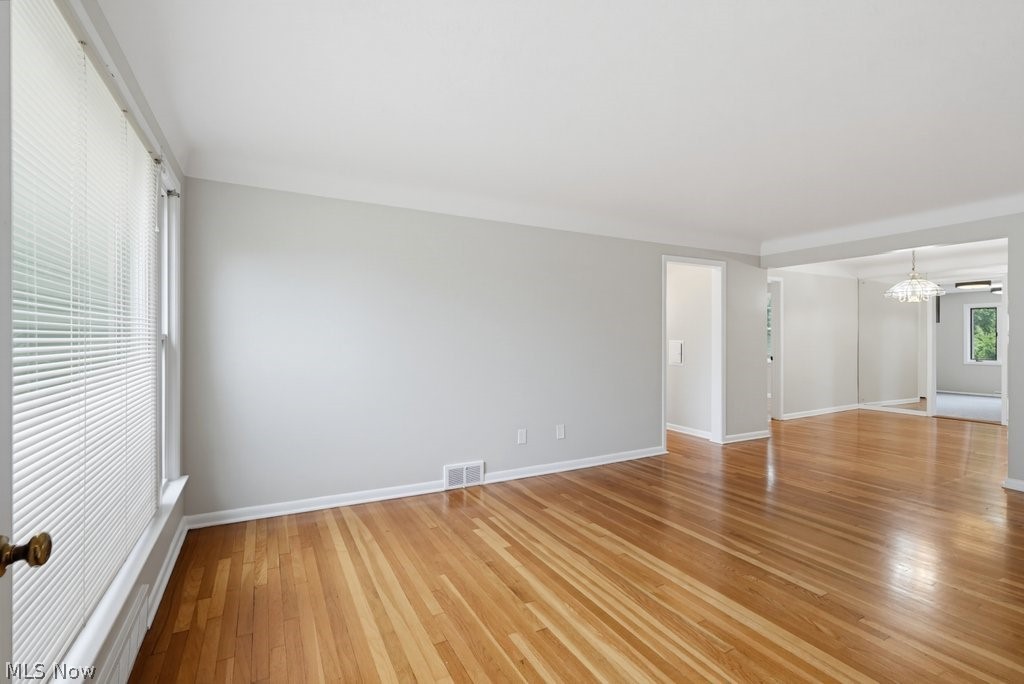 4154 Stonehaven Road South Euclid OH 44121