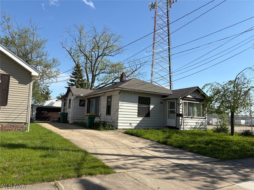 5733 Longwood Avenue Maple Heights OH 44137