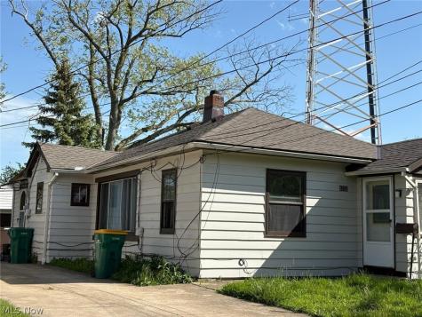 5733 Longwood Avenue Maple Heights OH 44137
