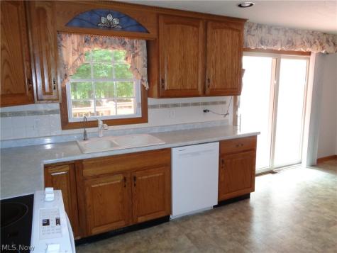 824 39th Street SW Canton OH 44706
