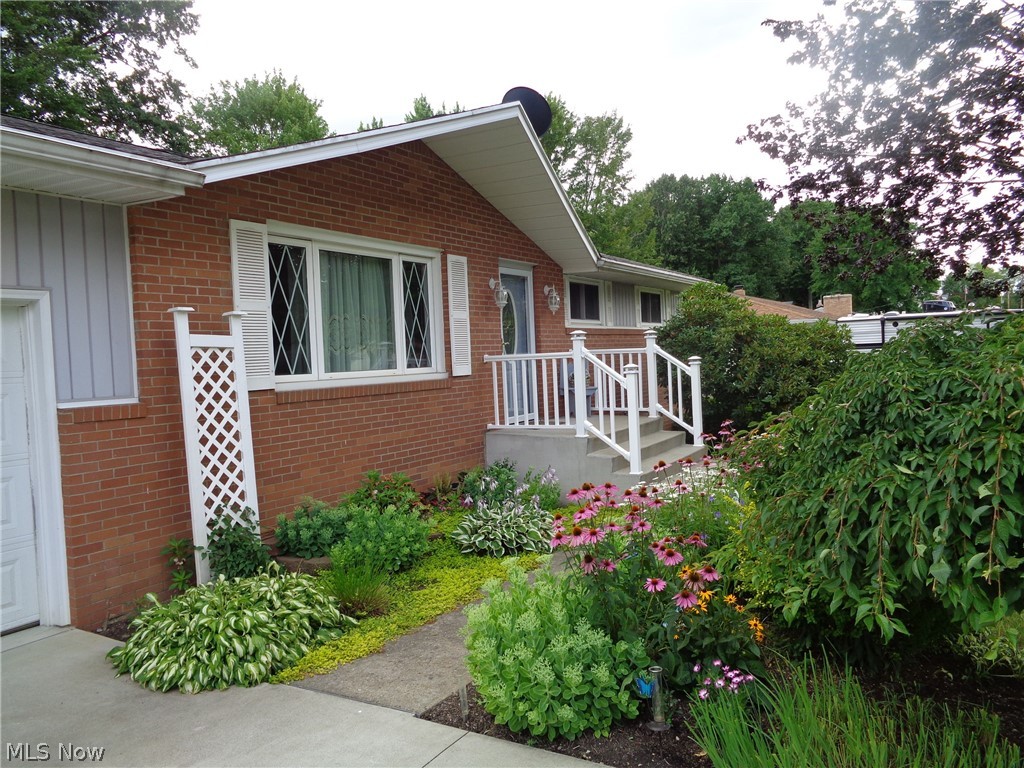 824 39th Street SW Canton OH 44706