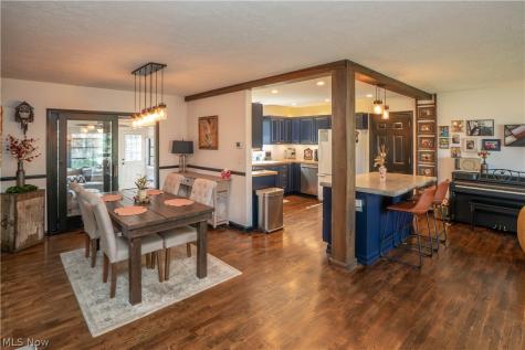 5522 Grove Street Louisville OH 44641