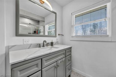 32321 Lake Shore Boulevard Willowick OH 44095