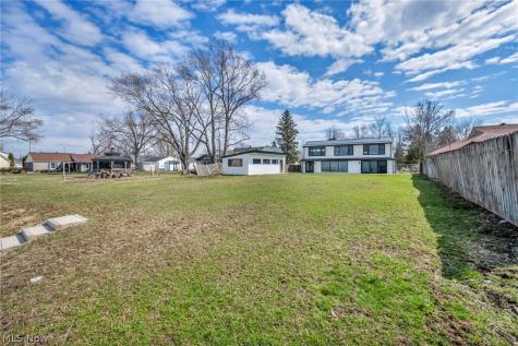 32321 Lake Shore Boulevard Willowick OH 44095
