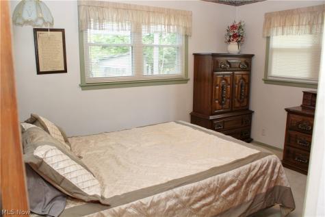 5109 Birchcrest Avenue Youngstown OH 44515