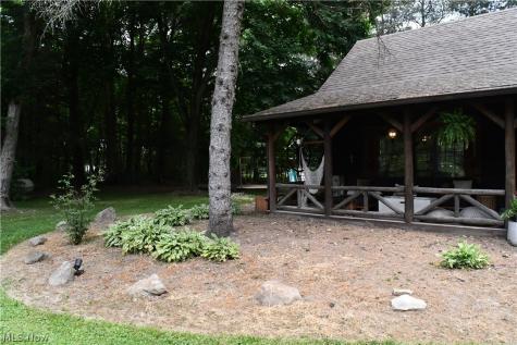 10566 Clapsaddle Avenue NE Alliance OH 44601