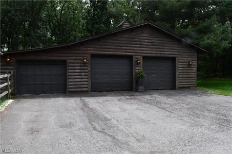 10566 Clapsaddle Avenue NE Alliance OH 44601