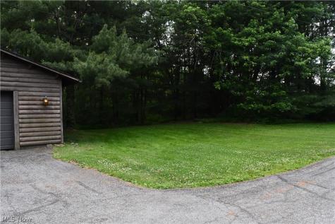 10566 Clapsaddle Avenue NE Alliance OH 44601
