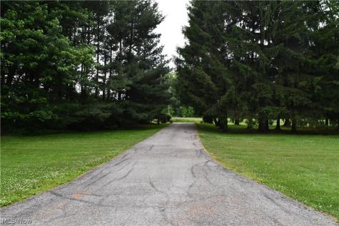 10566 Clapsaddle Avenue NE Alliance OH 44601