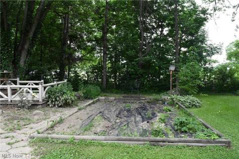 10566 Clapsaddle Avenue NE Alliance OH 44601