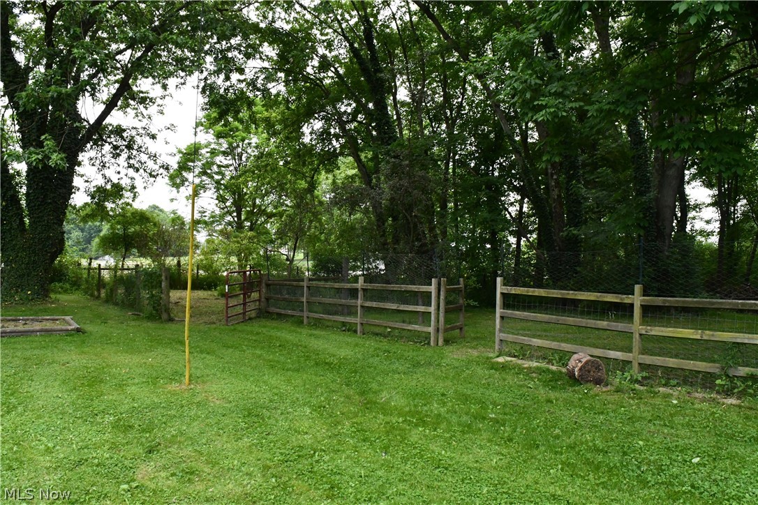 10566 Clapsaddle Avenue NE Alliance OH 44601