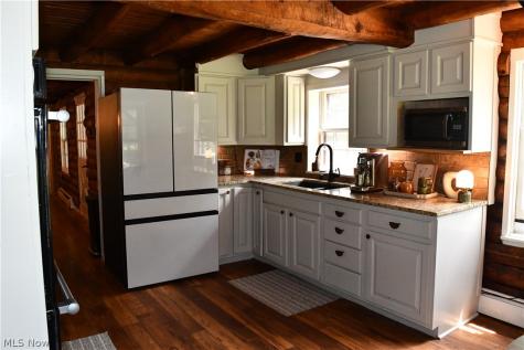 10566 Clapsaddle Avenue NE Alliance OH 44601