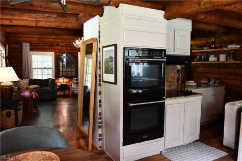 10566 Clapsaddle Avenue NE Alliance OH 44601