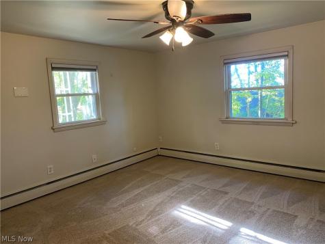 6116 NW Oakcrest Avenue NW Canton OH 44718