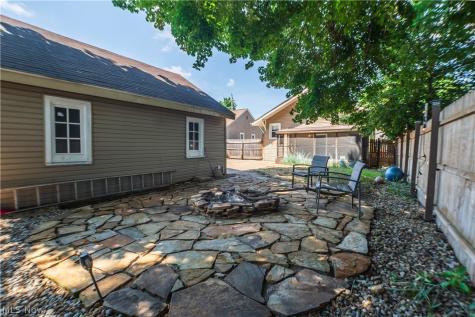 605 Essex Street Akron OH 44306