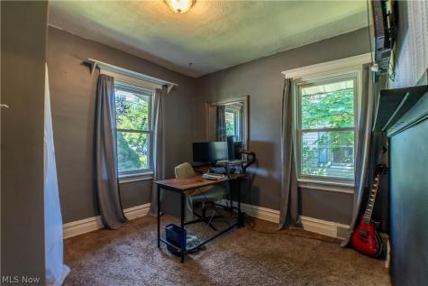 605 Essex Street Akron OH 44306