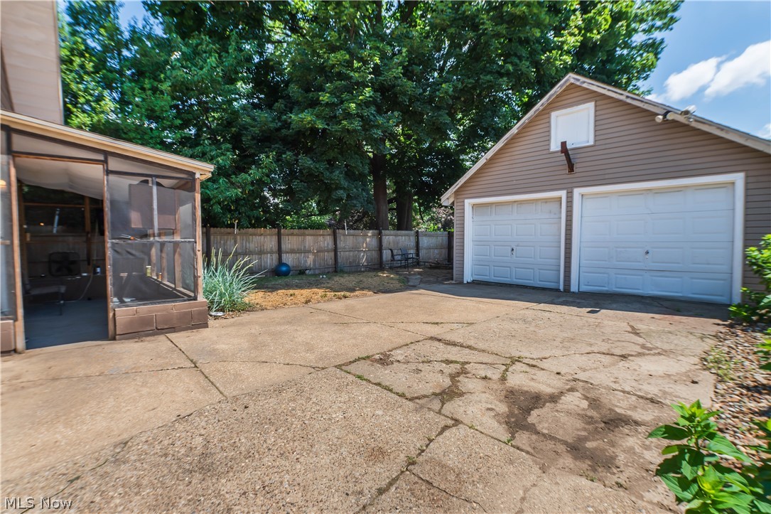 605 Essex Street Akron OH 44306