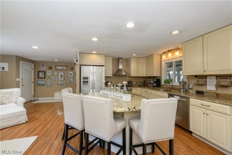 6203 Melody Road NE Canton OH 44721