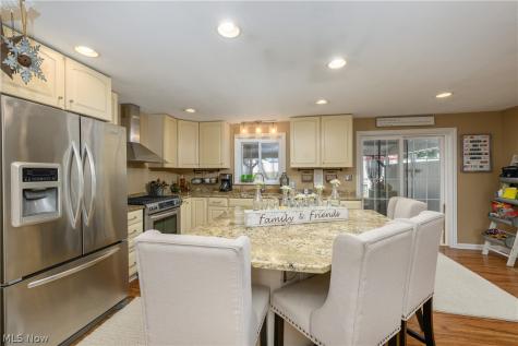 6203 Melody Road NE Canton OH 44721