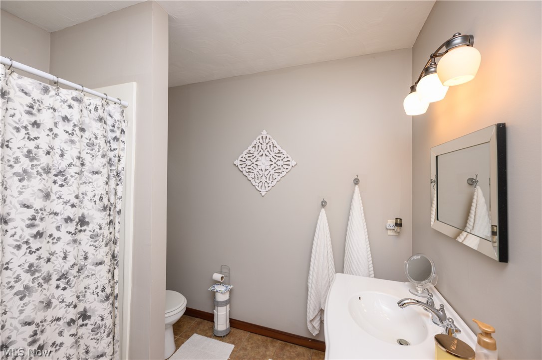 6203 Melody Road NE Canton OH 44721