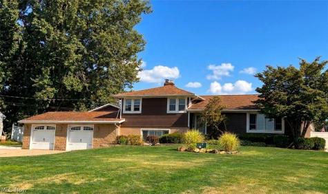 6203 Melody Road NE Canton OH 44721