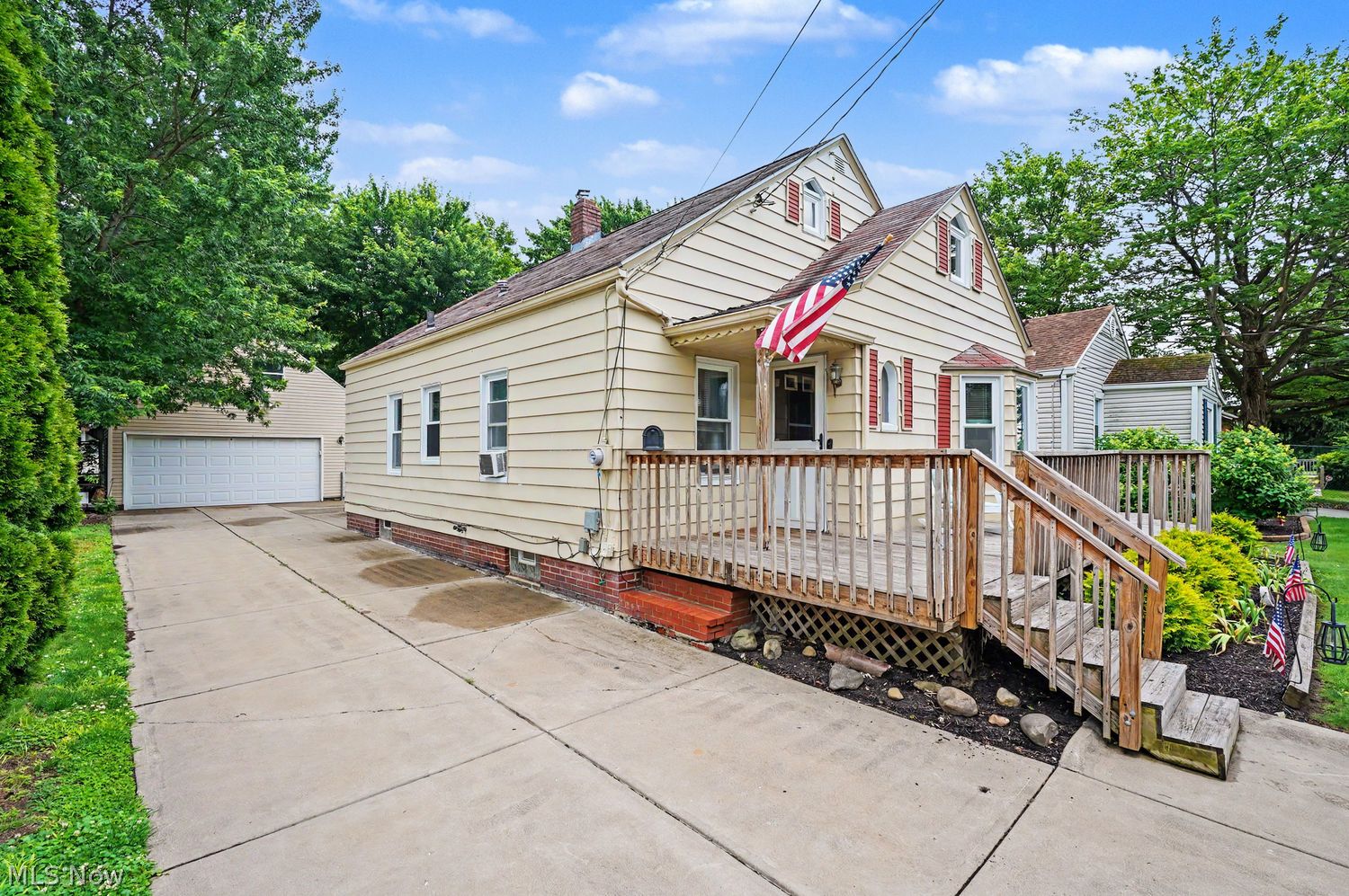 663 Essex Street Akron OH 44306