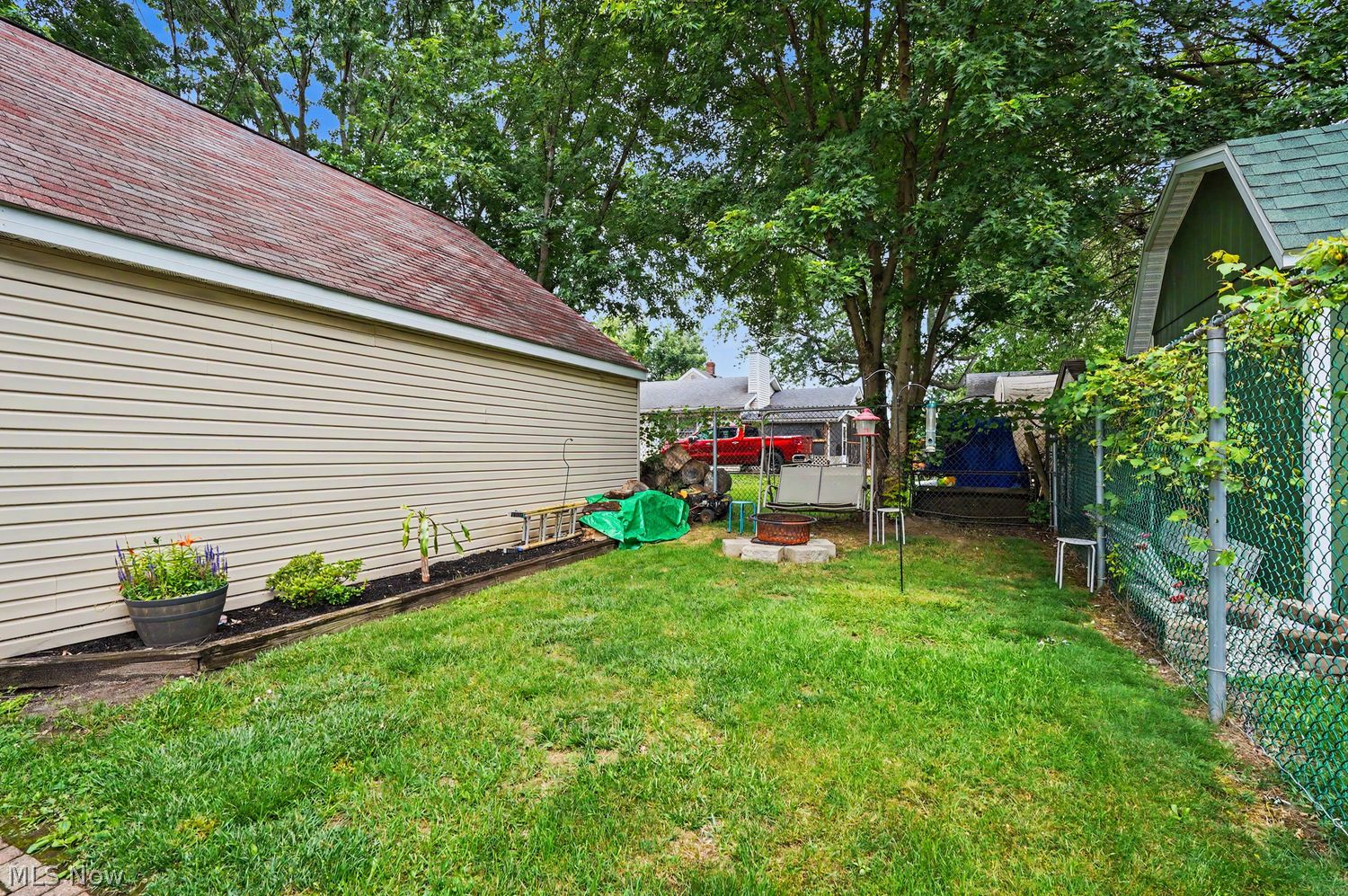 663 Essex Street Akron OH 44306