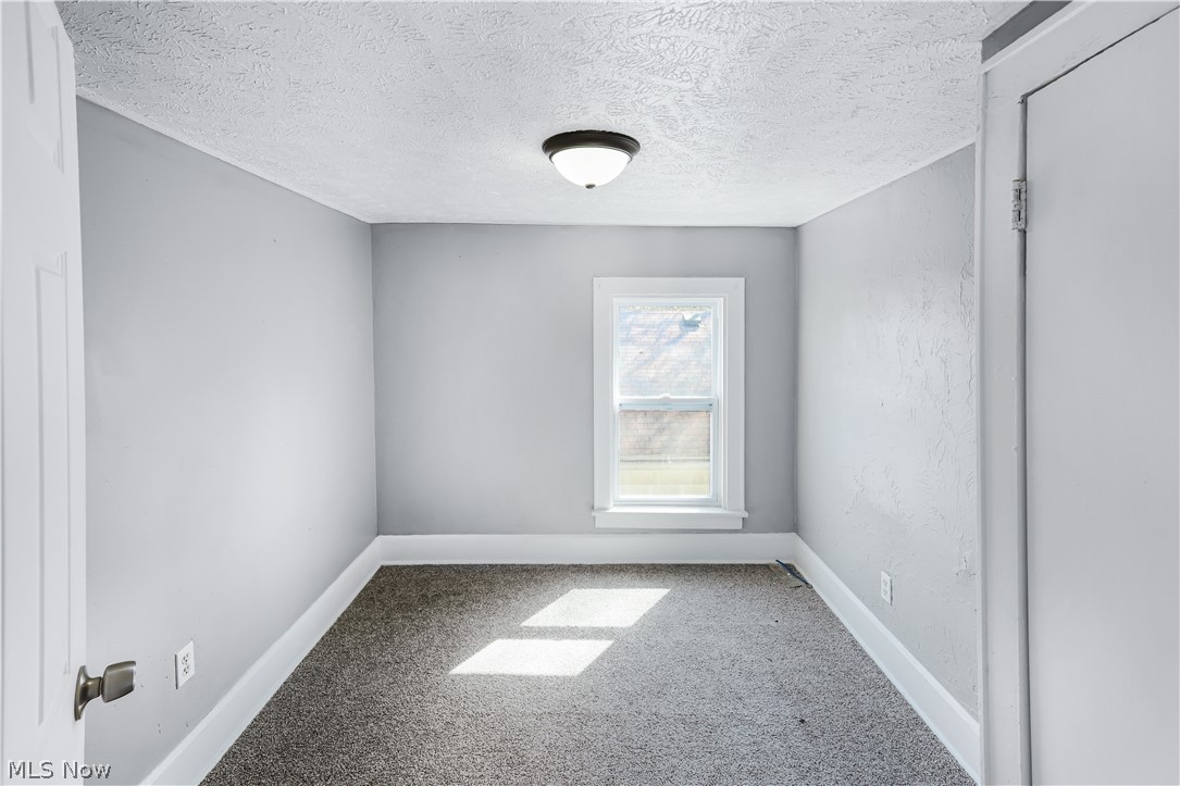 1138 7th Avenue Akron OH 44306