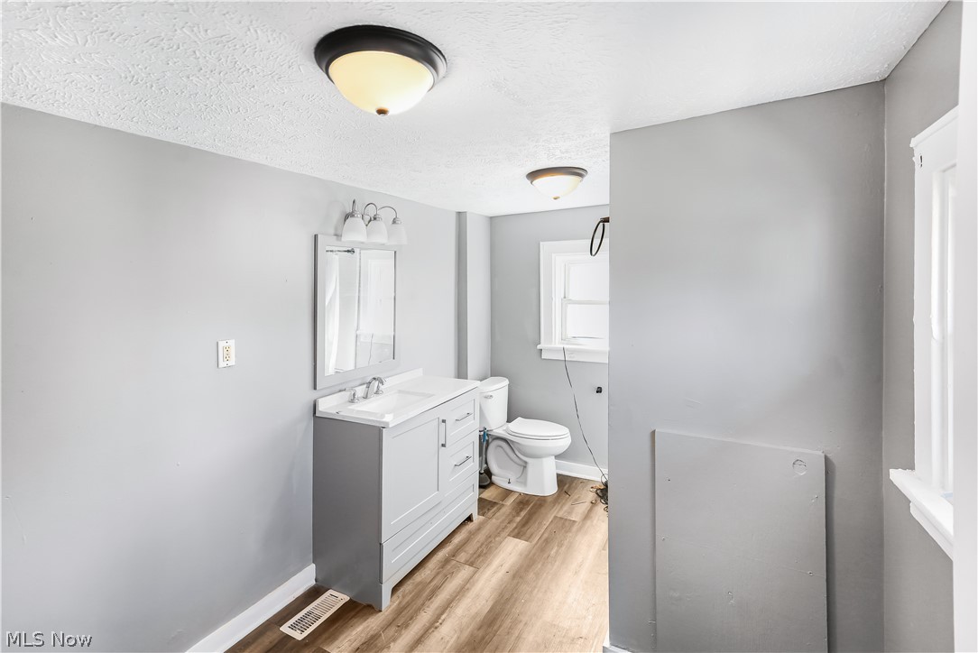 1138 7th Avenue Akron OH 44306