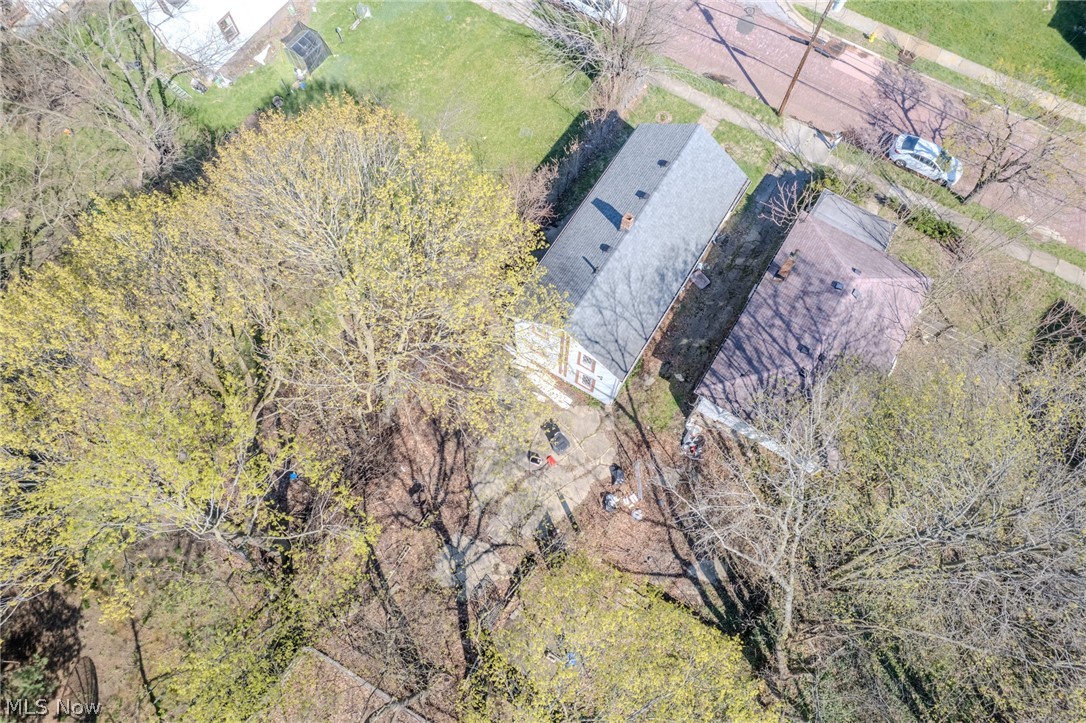 1138 7th Avenue Akron OH 44306