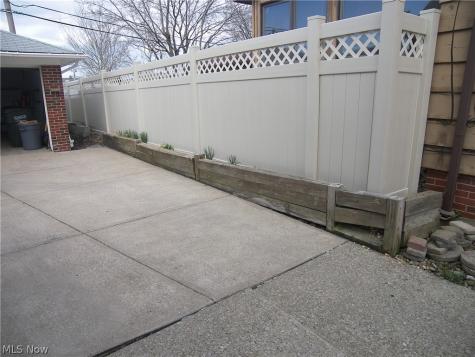 20871 Trebec Boulevard Euclid OH 44119