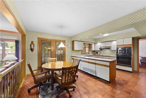 24177 Stonehedge Drive Westlake OH 44145